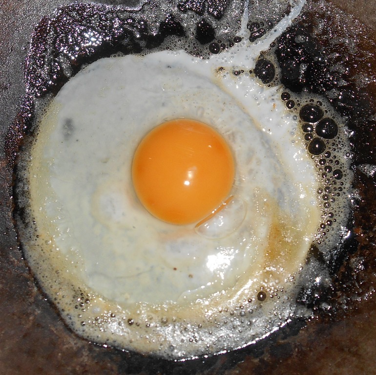 fr_eggInWok