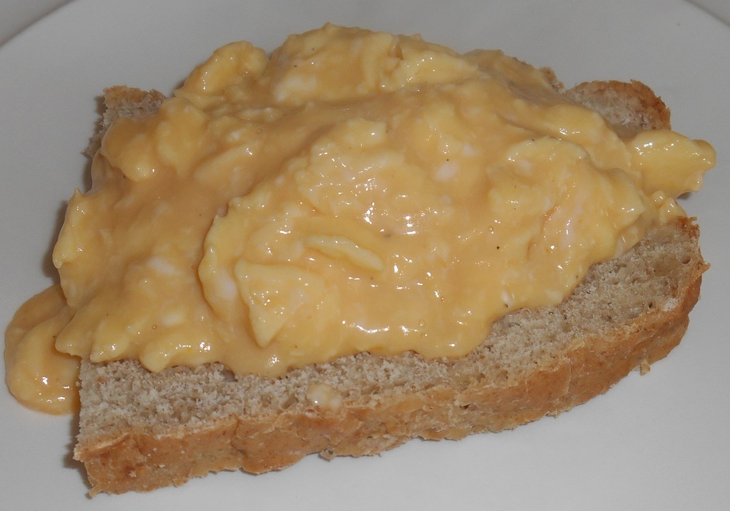 scambledEggsOnHomeMadeBread