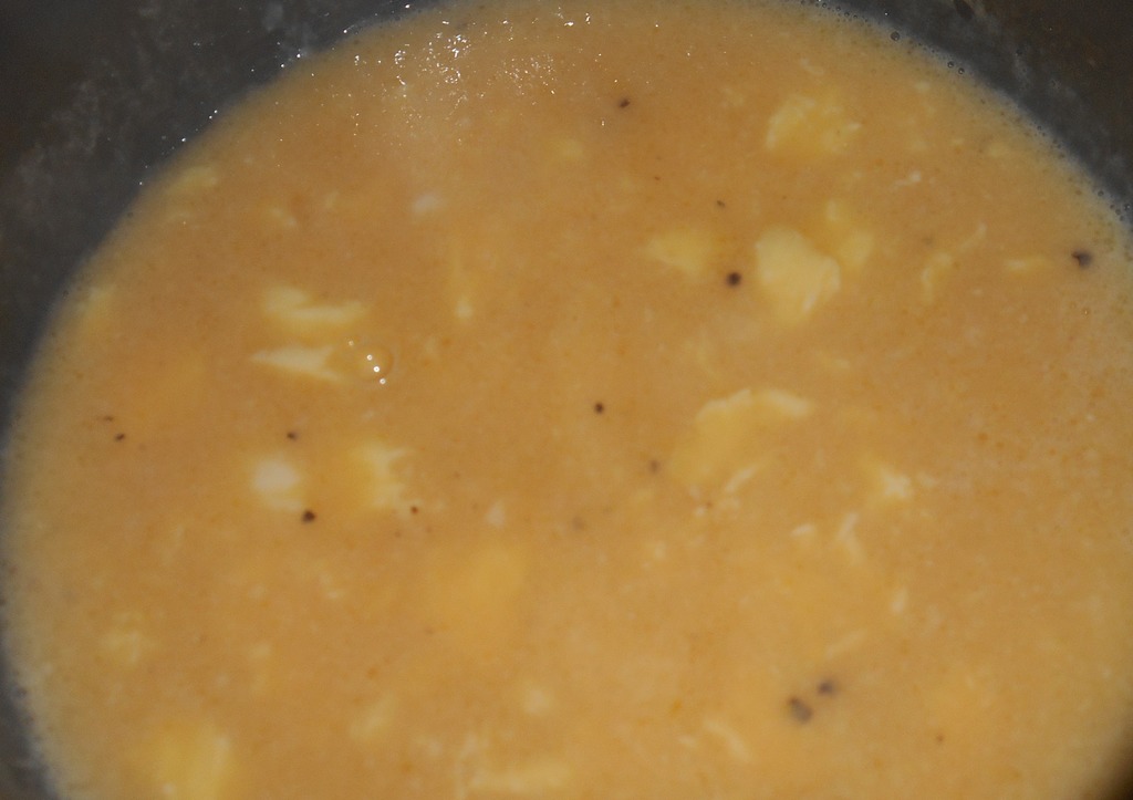 scrambledEggsCooking