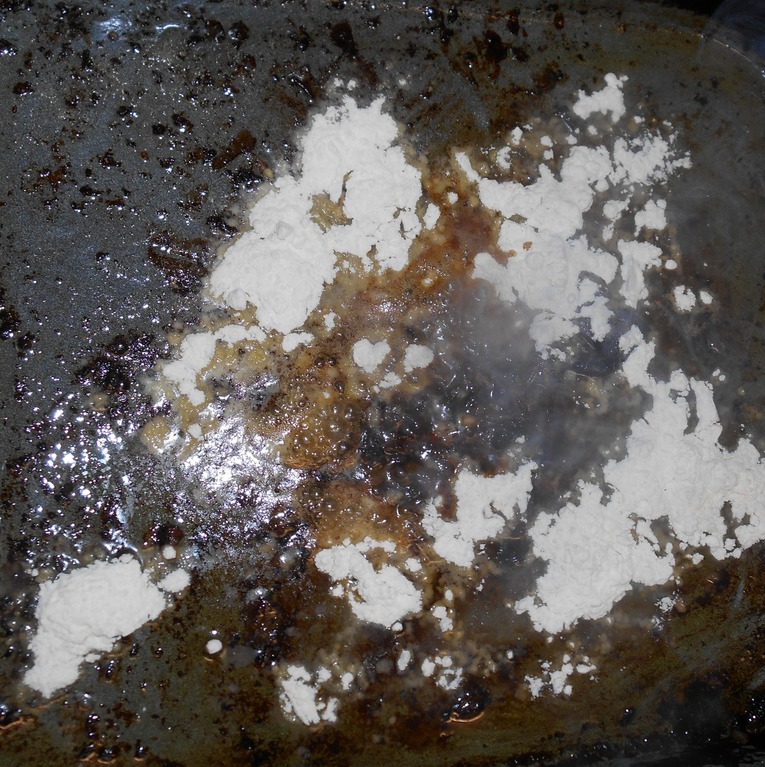 gravy_addFlour